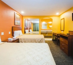 Двухместный номер Standard в Express Inn Gulf Bank