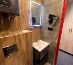 Трёхместный номер Standard (двуспальная кровать и односпальная кровать) в Хостел №1 комфорт