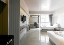 Двухместный номер Superior 2 отдельные кровати в A Room Bangkok Sathorn