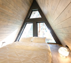 A-Frame № 4 (оснащение дома, стоимость купели и бани см. Подробнее) в Les holidays