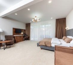 Двухкомнатный Сюит на 1 этаже с террасой Дом №5 в Лесная заимка