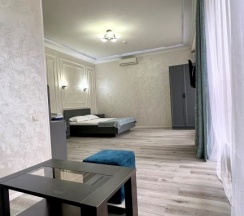 Полулюкс с двуспальной кроватью и диваном в Uragi