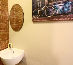 Кровать в общем номере в Jomtien Beach Hostel