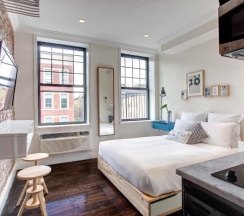 Двухместная студия в East Village Hotel