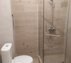 Номер семейный с 2 комнатами с балконом и с видом на горы в Эльбер