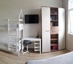 Коттедж с балконом в Панорама