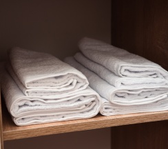 Двухместная комната с 1 кроватью и общей ванной комнатой в МК Мокко