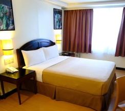 Одноместный номер Deluxe двуспальная кровать в Fersal Hotel Neptune Makati