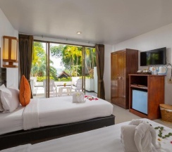 Двухместный номер Deluxe двуспальная кровать в Club Bamboo Boutique Patong Beach Resort