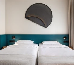 Семейный Люкс с 1 кроватью King-size или 2 односпальными кроватями 90х200см в Нега