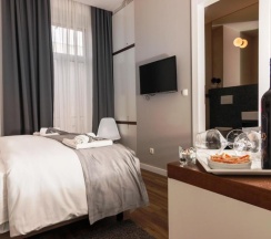 Двухместный номер Standard с балконом двуспальная кровать в Prima Luxury Rooms