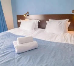 Двухместный коттедж Стандарт двуспальная кровать в Aq-Qaiyn