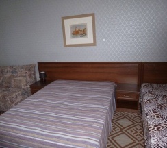 Четырёхместный семейный номер Standard в Солнечный бриз