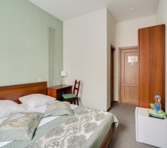 Стандартный номер с двуспальной кроватью в Lefort