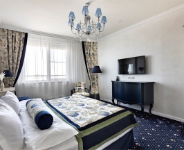 Клаб Делюкс в GRAND HOTEL OKA Premium