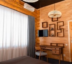 ЛЮКС "Тик Хаус" в Изумрудное