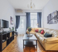 Апартаменты с 3 комнатами с балконом в GM Apartments