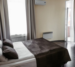 Полулюкс с балконом в Аристоль