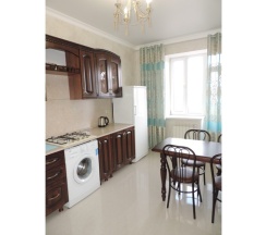 М.Горького 85Б. 2-комн.кв., 7-этаж, 111 в АнтиОтель