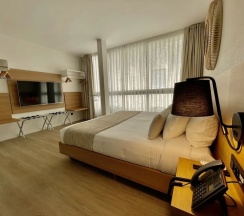 Двухместный номер Comfort (двуспальная кровать) в Hotel emblemático Hi Suites