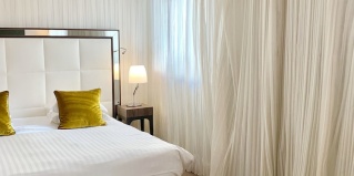 Канны: Отель Hôtel Le Canberra