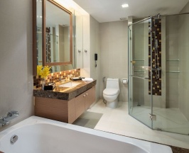 Двухместный номер Luxury Main Tower двуспальная кровать в The Berkeley Hotel Pratunam