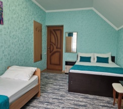 Шестиместные апартаменты Comfort с 2 комнатами в Катерина