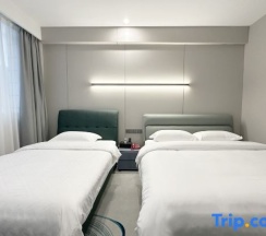 Семейный номер Standard в Dafa Hotel