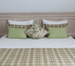 Номер комфорт премиум в Аверон