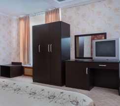 Двухместный полулюкс двуспальная кровать в Hotel Kazakhfilm