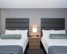 Двухместный номер Standard в Sandman Signature Calgary Downtown Hotel