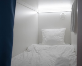 Одноместный номер-капсула в Box inn