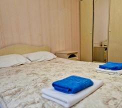 Бюджетный 3х-местный номер в Арарат
