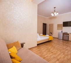 Стандарт 4-местный с двуспальной кроватью и балконом в Джульетта