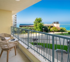 Двухкомнатный LUX с видом на море в Real Apartments Sochi