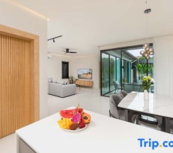 Вилла в Вилла Plunge Modern 2-Bedroom with Private Pool