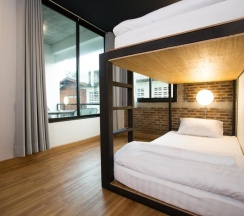 Двухместный номер Standard 2 отдельные кровати в Give Me 5 Hostel