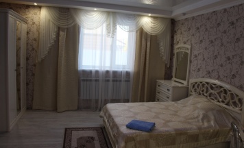 Номер-студия с кроватью размера king-size в Империя