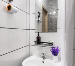 Двухместные апартаменты с балконом (двуспальная кровать) в Квартира студия стильная ЧистоФемили в сердце Зеленодольска