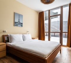 Вилла с 4-мя спальнями и панорамным видом на горы в Skypark