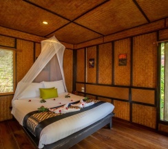 Бунгало с балконом и с видом на сад в Railay Garden View Resort