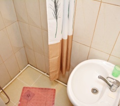 Трёхместный полулюкс в Глафировка лэнд