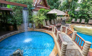 Двухместный номер Garden Deluxe двуспальная кровать в Sawasdee Village