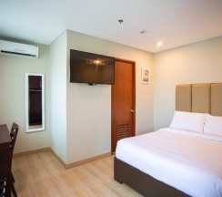 Двухместный номер Standard двуспальная кровать в Capital O 461 Asrodel Hotel