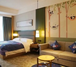 Двухместный семейный номер Standard двуспальная кровать в DoubleTree by Hilton Ya'An