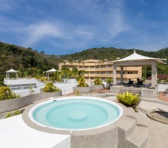 Люкс с джакузи на крыше Пентхаус c 1 комнатой в Phunawa Resort