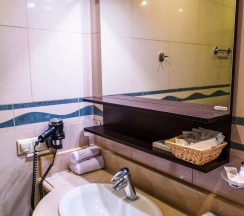 Семейный полулюкс в Кароза