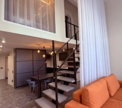 Апартаменты с 3 комнатами в Квартал