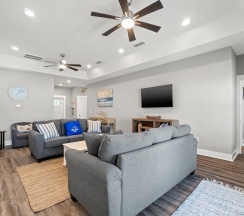 Коттедж с видом на океан в Amazing New 3br/2ba Laguna Beach! / 6p Golf Cart: 2 Mins to Beach/west PCB