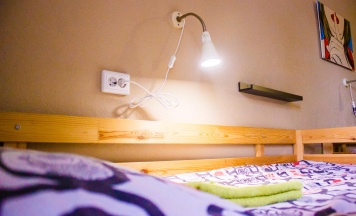 Кровать в 8-местном общем мужском номере в U hostel